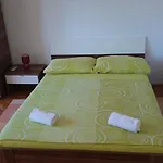And Antonio דירה זאדאר