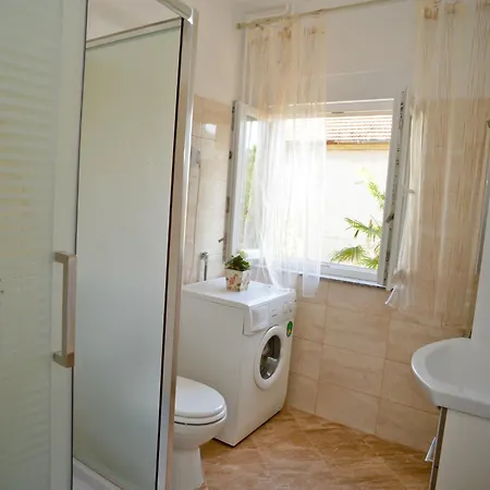 And Antonio זאדאר