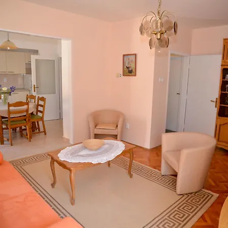 And Antonio * זאדאר