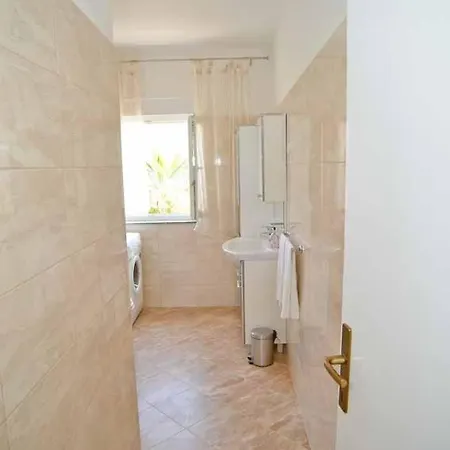 Apartamento And Antonio Zadar