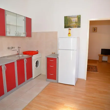 Apartment And Antonio