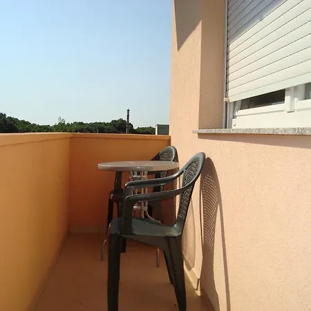 Apartman And Antonio *